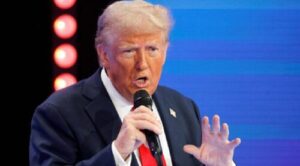 Trump planea grandes centros de detención para inmigrantes ilegales previo a su expulsión