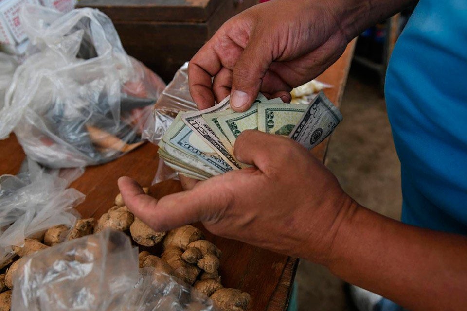ÚLTIMA HORA | La inflación en Venezuela repunta al 4% en octubre y la acumulada llega al 16,6% - AlbertoNews