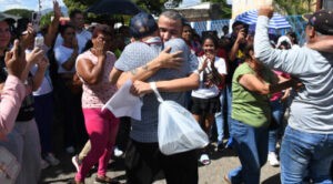 Unos 131 presos políticos fueron excarcelados