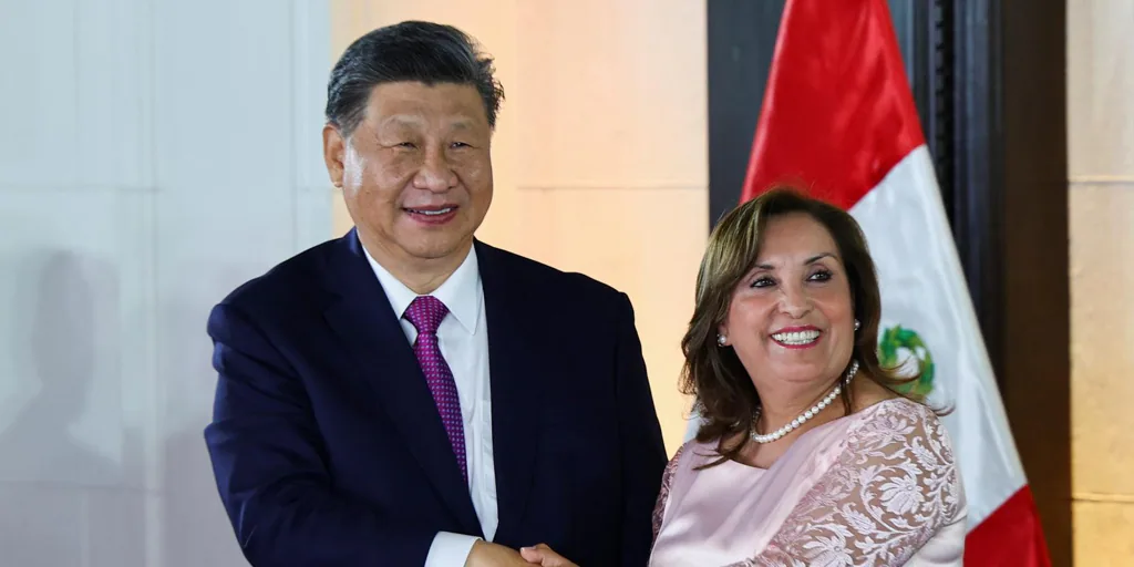 Xi Jinping inaugura un puerto en Perú y consolida la presencia de China en Iberoamérica