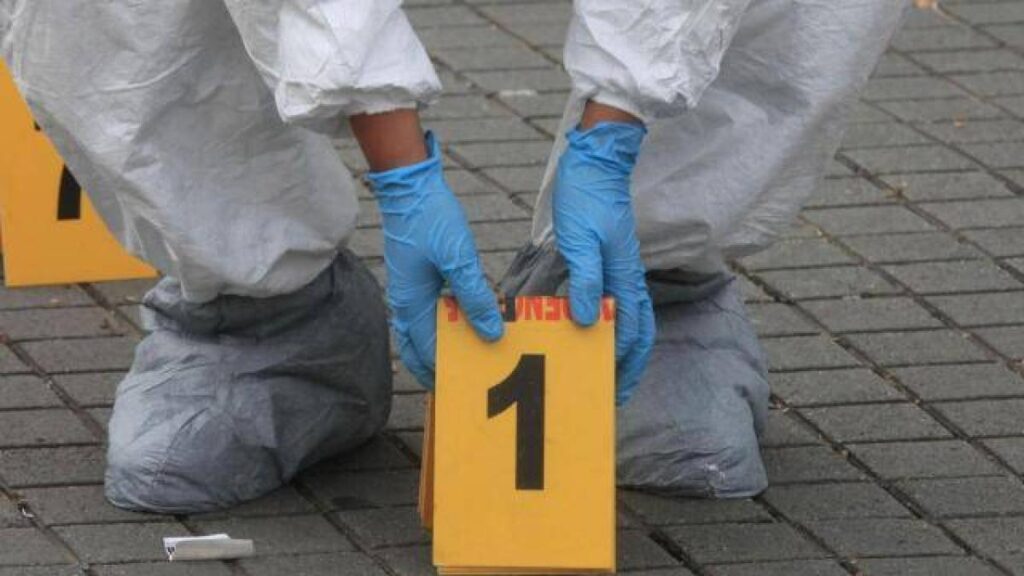 autoridades informaron que el ataque dejó cuatro personas muertas y dos heridas