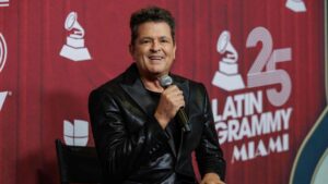 este es el recorrido artístico del samario reconocido como ‘Persona del año’ por los Premios Grammy Latinos