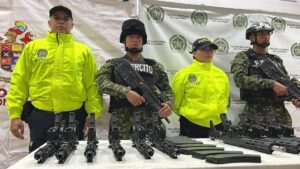 incautan 10 fusiles que iban a ser entregados a alias 'Chiquito Malo'