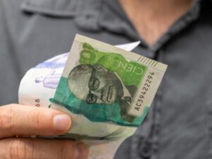 ¿Cuánto vale un día de trabajo en Colombia con auxilio de transporte? | Finanzas | Economía