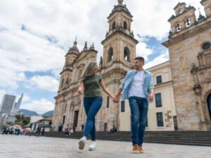 ¿De mamá o de papá? El apellido que más eligen los colombianos | Regiones | Economía