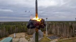 ¿cómo es el misil que lanzó Rusia contra Ucrania para inclinar la guerra a su favor?