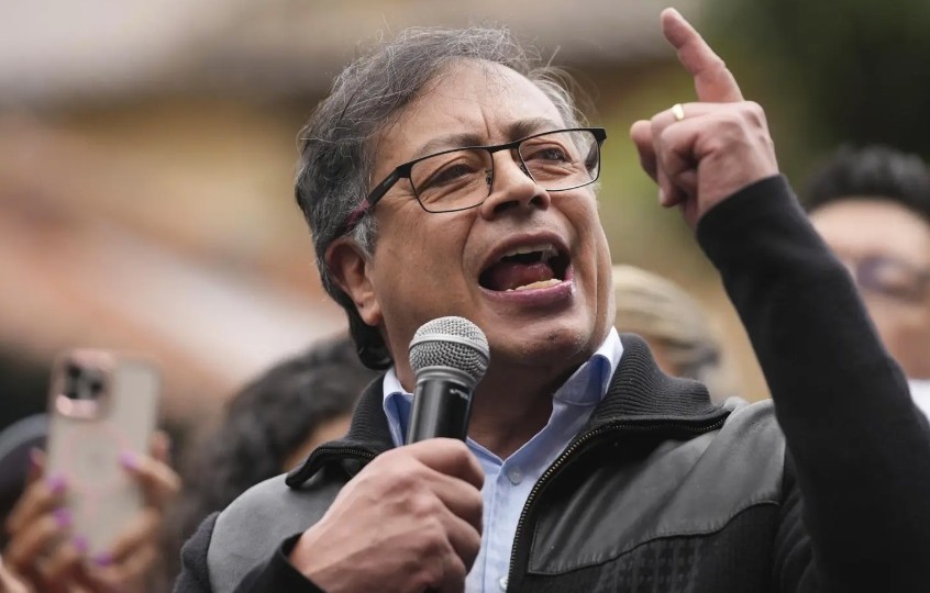 Cámara de Representantes de Colombia aprobó proposición que insta a Gustavo Petro a no asistir a la toma de posesión de Nicolás Maduro