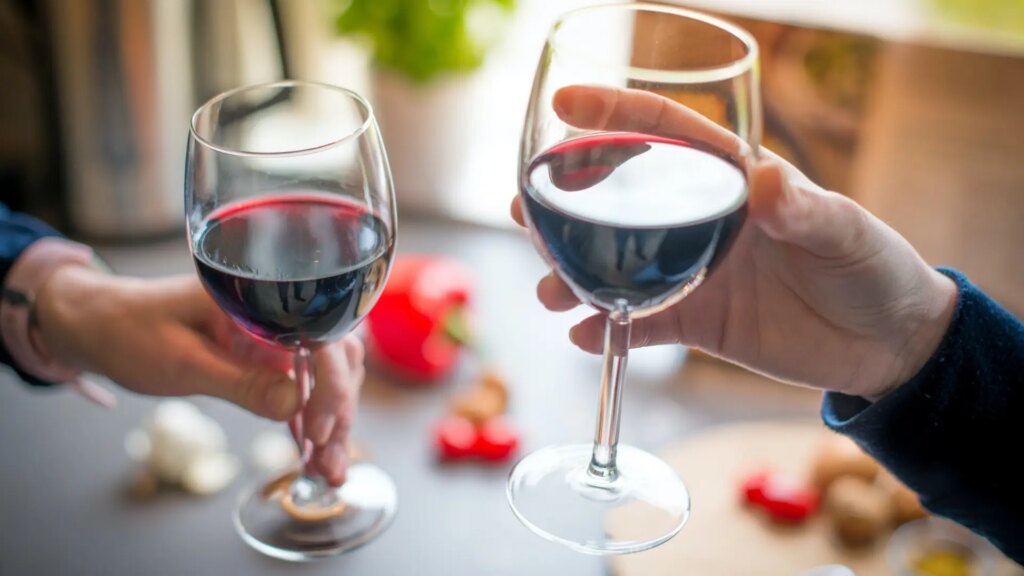 ¿Por qué los vinos no son veganos? Esta es la razón por la que algunos lo indican en su etiqueta