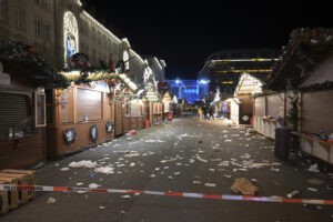 Al menos 2 muertos y 68 heridos en atropello de auto en un mercado navideño en Alemania - Correo del Orinoco