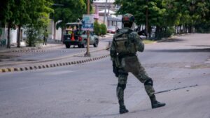 Al menos 52 muertos en una semana por la violencia en Sinaloa, Gobierno mexicano descarta explosión de carro bomba