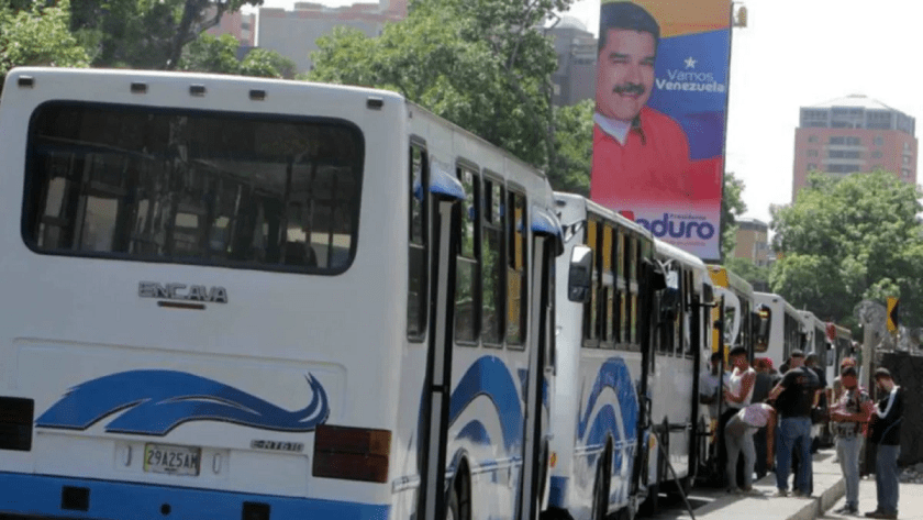 Anuncian multas para choferes que cobren más de 18 bolívares