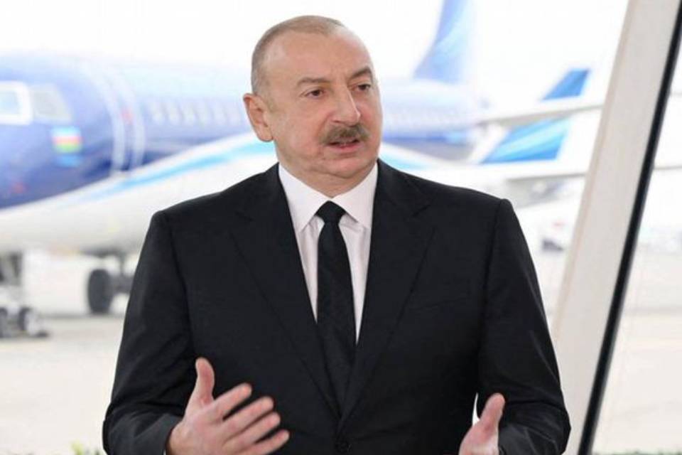 Azerbaiyán exige a Rusia responsabilizarse por siniestro del avión