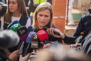Bernabé asegura que "por supuesto" Sánchez vendrá a Valencia pero defiende que está "desde el primer día"