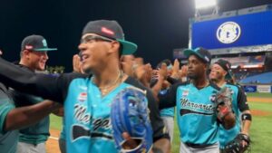 Bravos se aprovechó del pitcheo de Leones para cobrar venganza