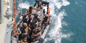 Bruselas prorroga hasta 2027 la operación 'Atalanta' contra la piratería y promueve que colabore más con la misión en el mar Rojo