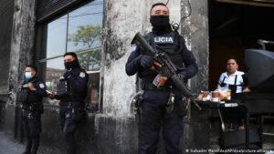Bukele dice que "pronto" podrá rebajar régimen de excepción en El Salvador - AlbertoNews