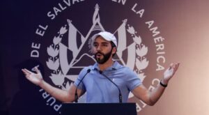 Bukele pide confianza en su Gobierno para permitir la minería metálica en El Salvador - AlbertoNews