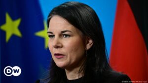 Buque ruso dispara señal contra helicóptero militar alemán – DW – 04/12/2024