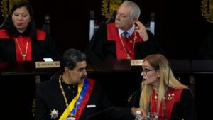 Canadá impone sanciones a cinco funcionarios venezolanos