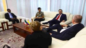 Canciller Yván Gil visita Guinea Ecuatorial