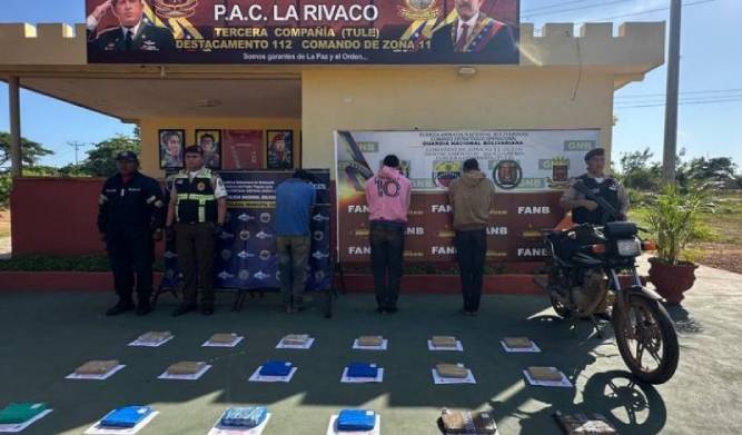 Comisión mixta de la GNB y PNB incauta 36 panelas de droga