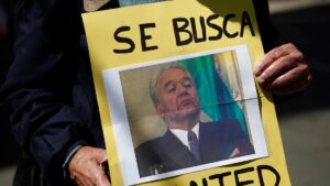 Condenan a seis años de cárcel a expresidente boliviano por contratos petroleros
