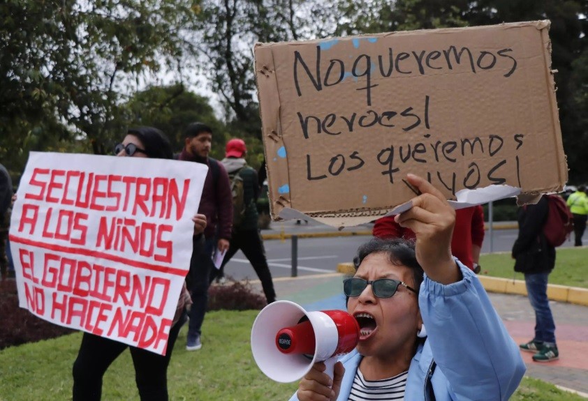 Cuatro menores desaparecidos y 16 militares ecuatorianos bajo la lupa - AlbertoNews