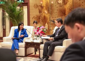 Delcy Rodríguez busca fortalecer Zonas Económicas Especiales en Shenzhen