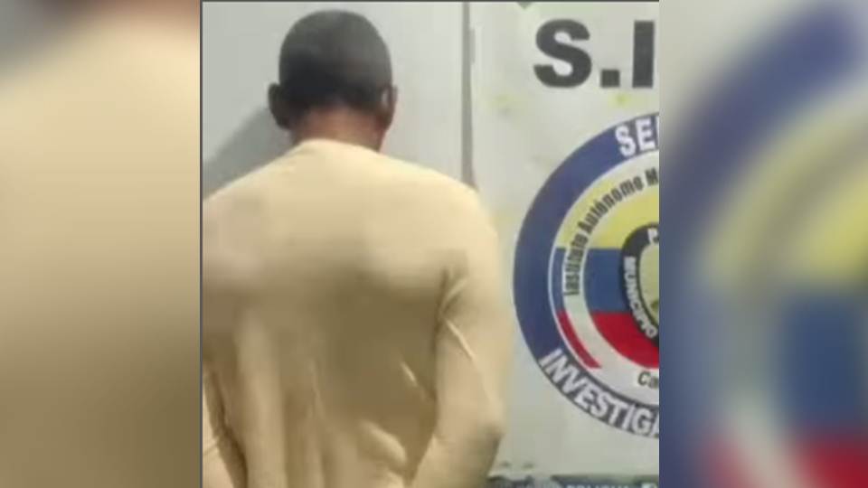 Detenido ciudadano por presuntamente golpear y patear a policías en Guacara