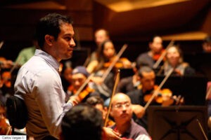 Diego Matheuz dirigirá Maestra vida de Rubén Blades