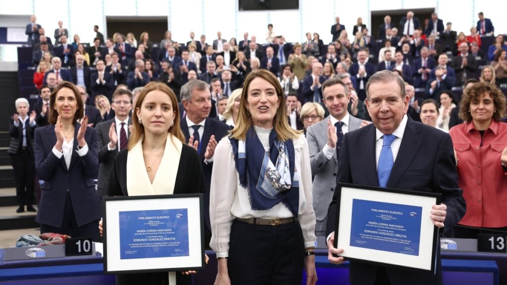 Edmundo González y María Corina Machado reciben premio Sájarov del Parlamento Europeo