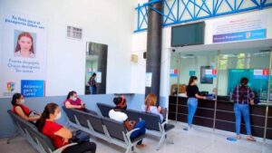 El Rifirrafe por el servicio de pasaportes en Atlántico