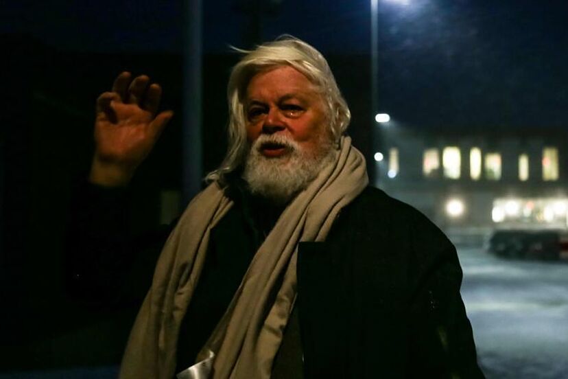 El activista ambiental Paul Watson, el polémico e incansable defensor de las ballenas - AlbertoNews