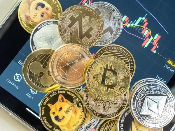 El bitcóin pausa su acelerado crecimiento en el mercado por tensiones económicas globales | Finanzas | Economía