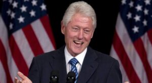 El expresidente Bill Clinton fue hospitalizado en Washington tras "desarrollar fiebre" - AlbertoNews