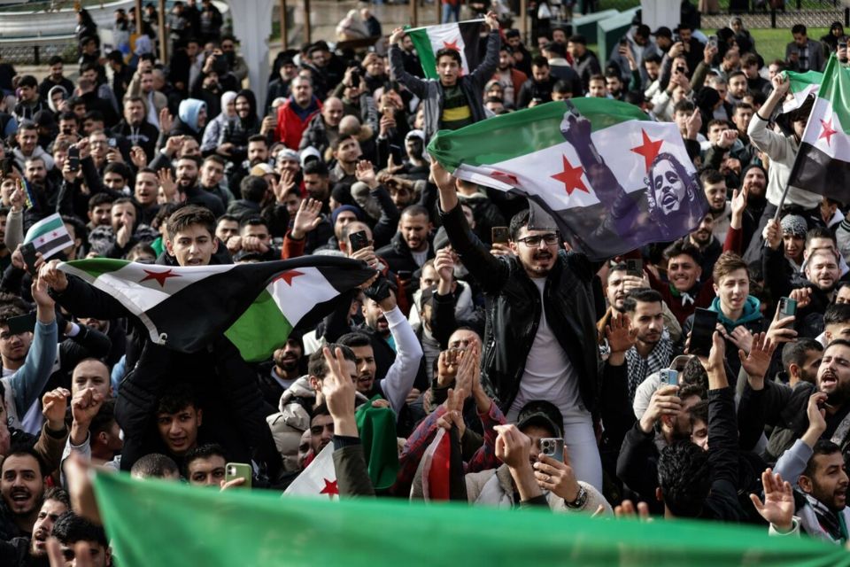 El nuevo hombre fuerte de Siria promete no interferir de manera "negativa" en Líbano