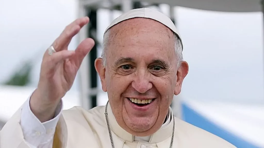 El papa Francisco pide a sacerdotes que no "torturen" a la gente en el confesionario y perdonen