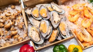El plato de marisco típico de Navidad que los expertos desaconsejan por contener microplásticos