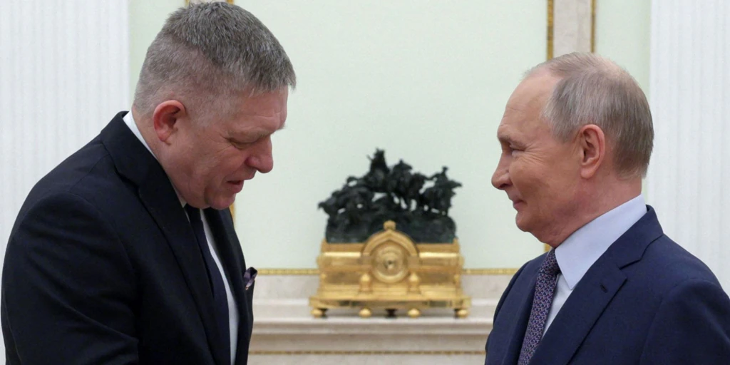 El primer ministro eslovaco se reúne con Putin en una visita poco común de un líder de la UE a Moscú