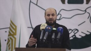 El primer ministro interino de Siria promete garantizar los derechos de todos y pide volver a los refugiados
