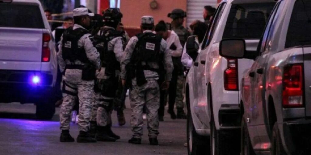 Encuentran 17 cuerpos en varias fosas clandestinas en el sur de México - AlbertoNews