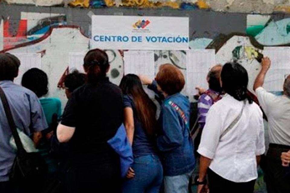 Encuesta | Respeto a la voluntad popular es el deseo para 2025 de lectores de medios