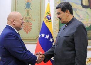 Fiscal de la CPI pide liberar a los presos políticos en Venezuela