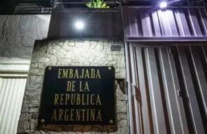 Gobierno dice que falso asedio en Embajada de Argentina