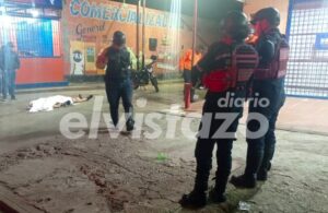 Hombre de 24 años fue asesinado de varios disparos en las adyacencias de una licorería de la Av. Jesús Subero