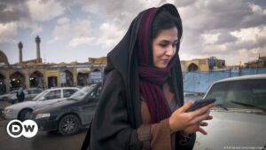 Irán levanta el bloqueo a WhatsApp – DW – 24/12/2024