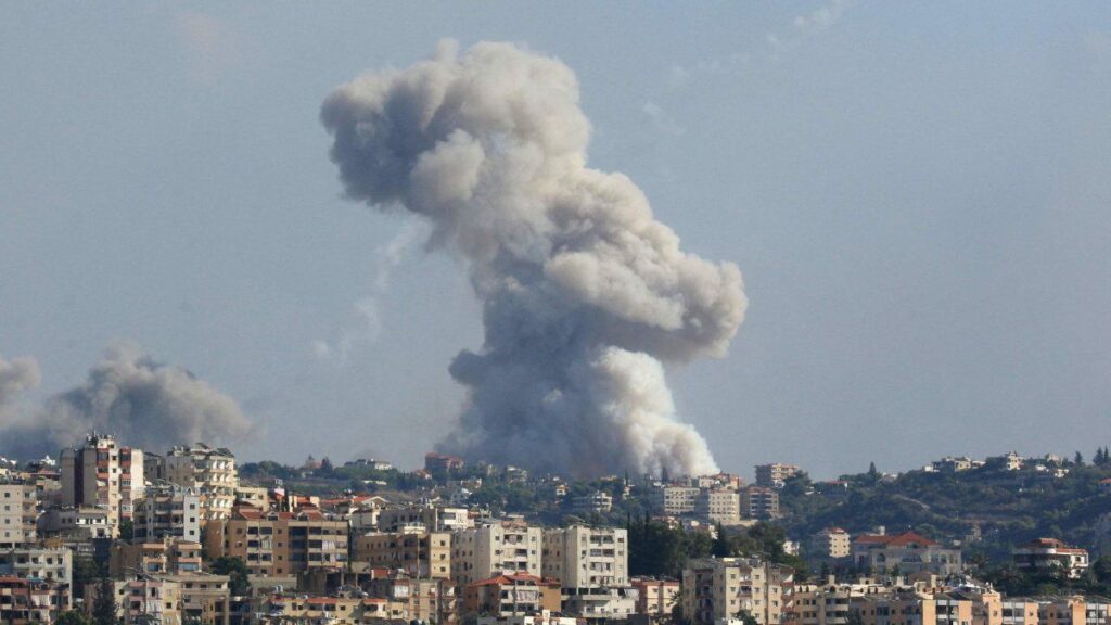 Israel bombardeó Líbano luego de los cohetes lanzados por Hezbollah
