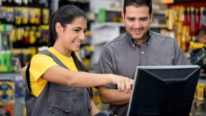 Jóvenes empresarios latinos incursionan en tecnología para impulsar la economía en EEUU