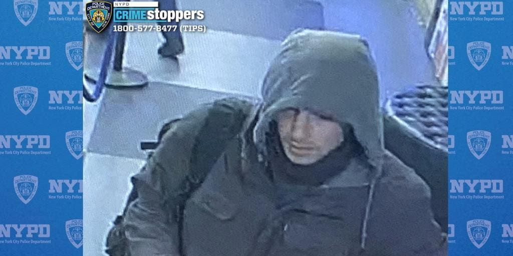 La Policía detiene a Luigi Mangione, un joven de 26 años, como sospechoso de asesinar al CEO de UnitedHealthcare