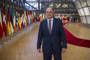 La UE pacta el reparto de pesca de 2025 con medidas para amortiguar el recorte al arrastre en el Mediterráneo
